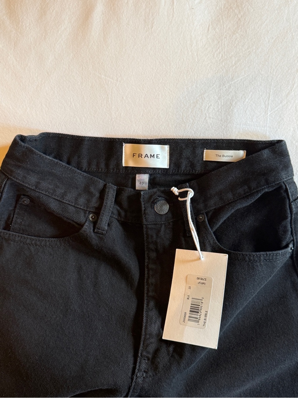 FRAME The Bubble Jeans in Black, size 23.